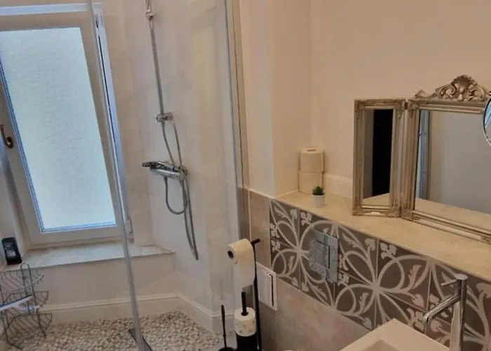 Апартаменти 123mental Fit *